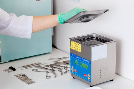 Wie Ultraschallreiniger dein Leben vereinfachen und warum du unser Reinigungsmittel verwenden solltest